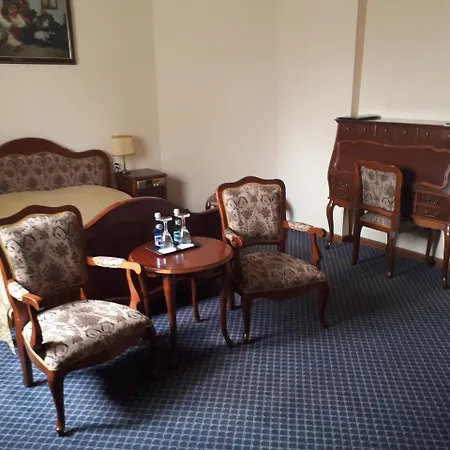 Palac Racot Hotel 3*