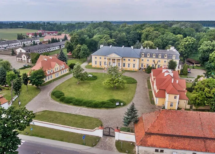 Hotel Palac Racot 3*