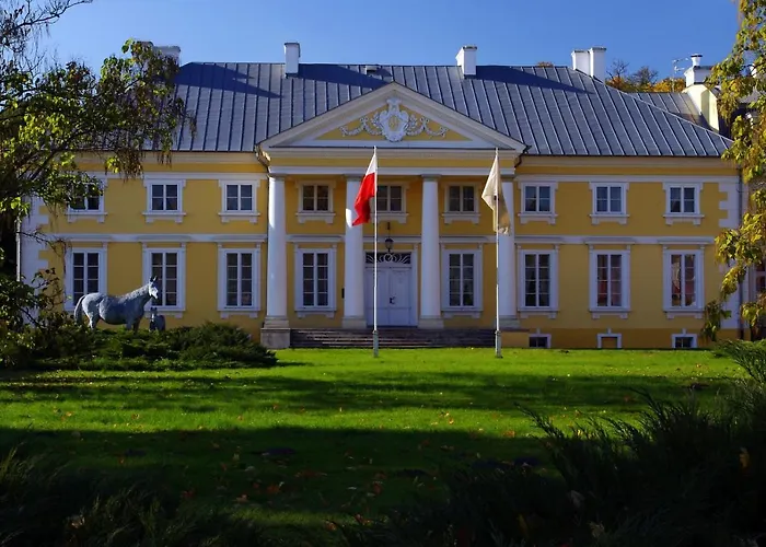 Hotel Palac Racot 3*